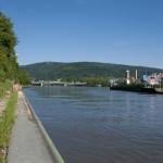 Neckar Ufer Heidelberg Wehrsteg Ernst-Walz-Brücke