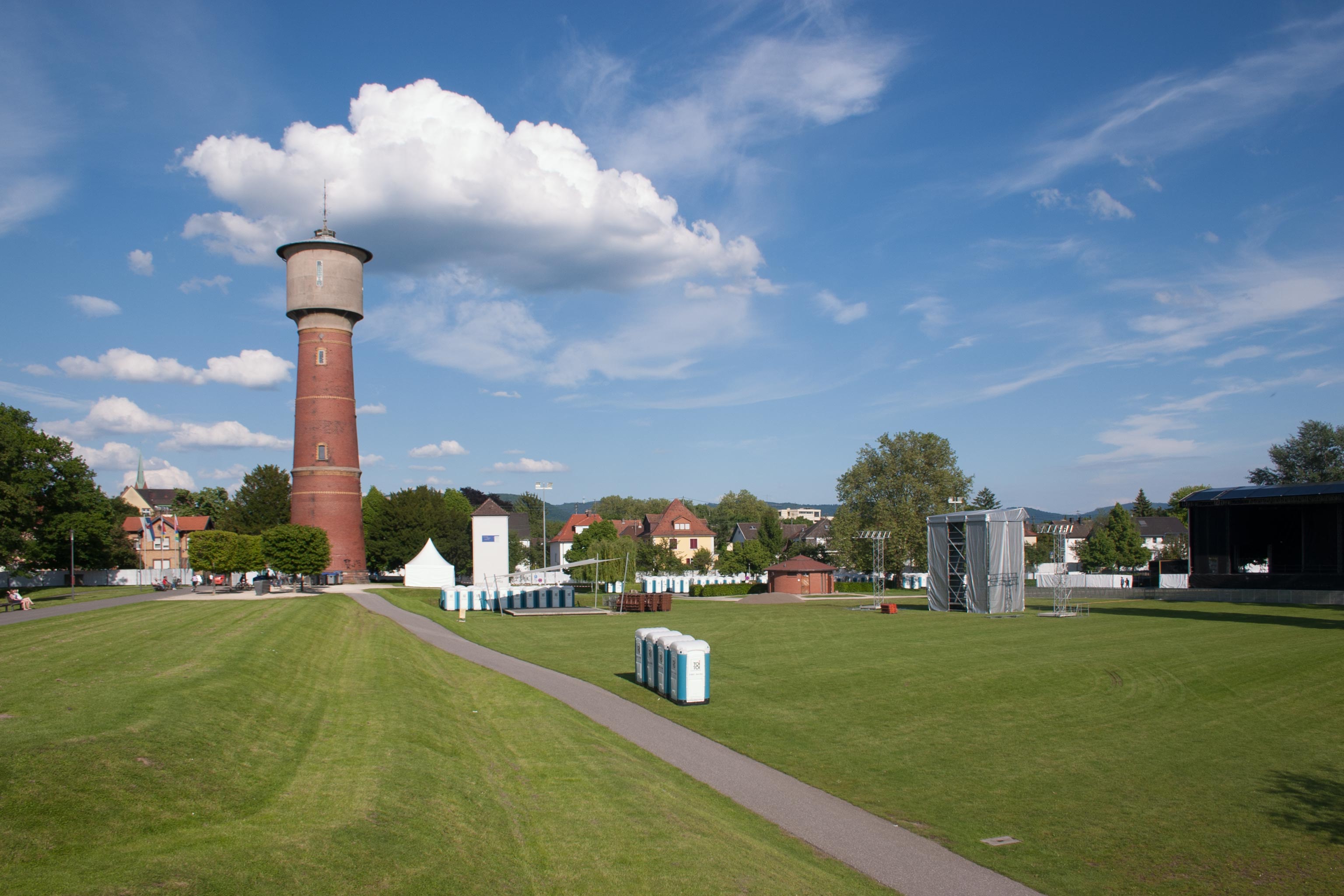 Neckar Ufer Ladenburg Wasserturm
